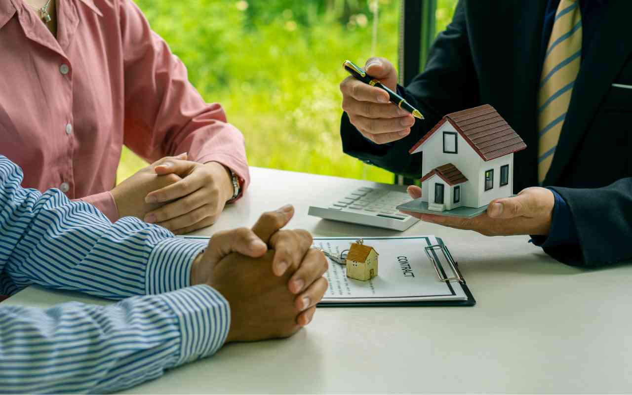 Complete management of property blocking or lifting restrictions with DLD.